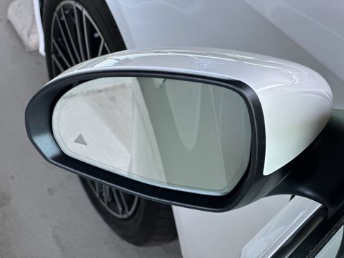 Used 2023 Mercedes-Benz C 300 Sedan image 10