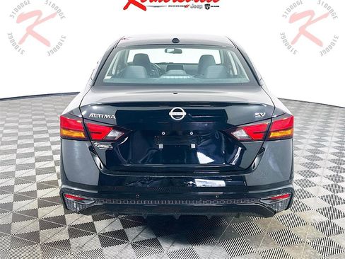 Used 2024 Nissan Altima 2.5 SV image 6