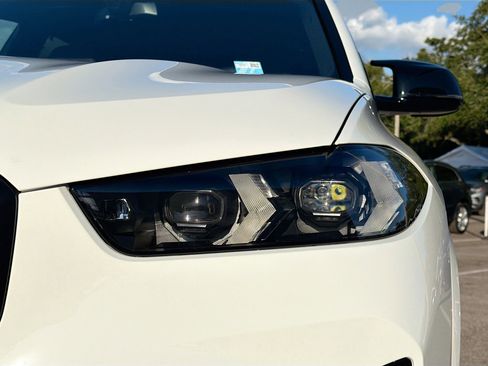 New 2026 BMW X5 M60i w/ Executive Package image 9