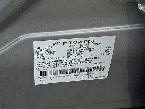 Certified 2023 Lincoln Nautilus Reserve AWD/4WD image 26