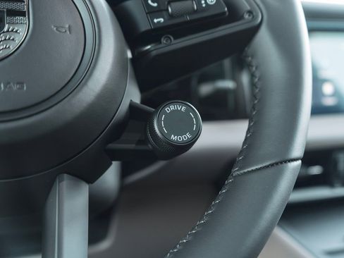 New 2025 Porsche Macan Turbo Electric image 22