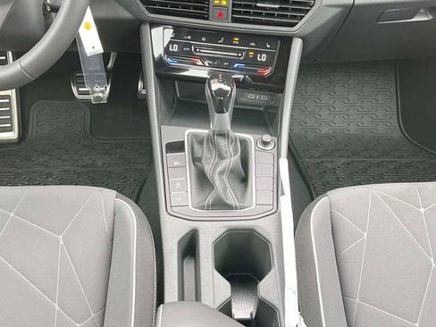 Certified 2025 Volkswagen Jetta Sport image 21