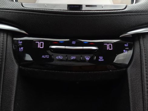 Used 2018 Cadillac XT5 Premium Luxury image 30