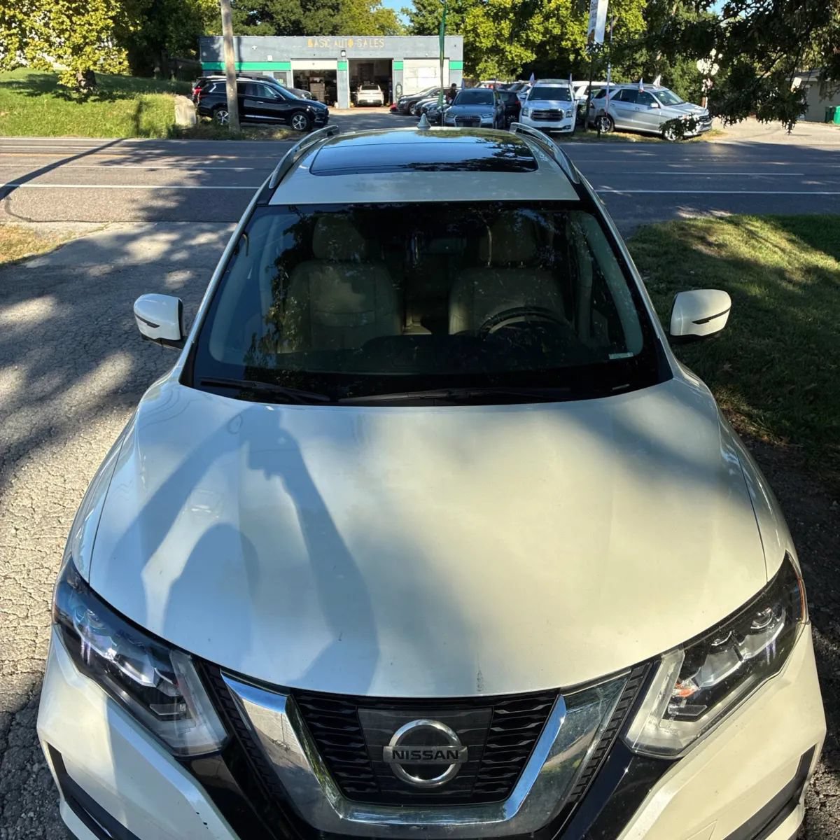Used 2017 Nissan Rogue SL w/ SL Premium Package AWD/4WD image 15