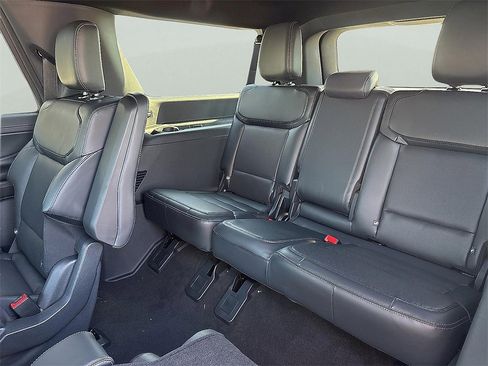 New 2026 Ford Expedition Max Platinum w/ Stealth Appearance Package image 10