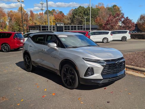 Used 2020 Chevrolet Blazer RS image 3