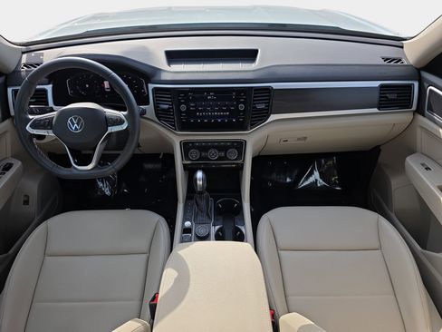 Used 2023 Volkswagen Atlas SE w/ Panoramic Sunroof Package AWD/4WD image 9