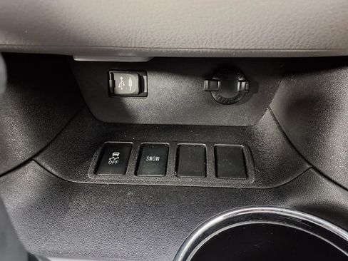 Used 2016 Toyota Highlander XLE image 13