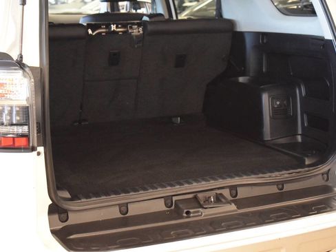 Used 2018 Toyota 4Runner TRD Off-Road Premium image 51