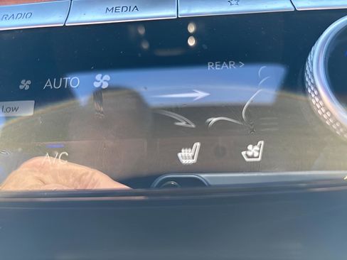 Used 2021 Genesis G80 3.5T image 28