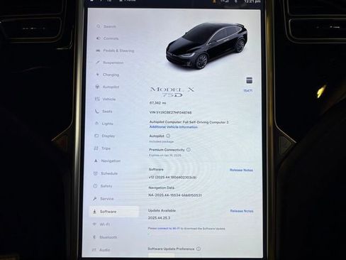 Used 2017 Tesla Model X 75D image 32