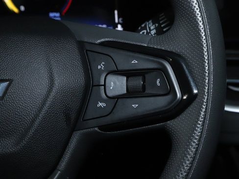 Used 2025 Chevrolet TrailBlazer LT image 23