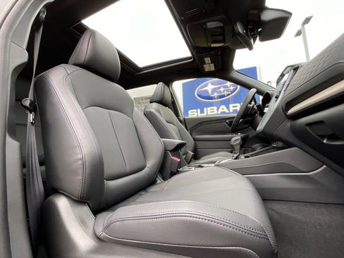 Used 2025 Subaru Forester Limited image 12