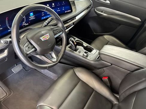 Certified 2025 Cadillac XT4 Premium Luxury image 6