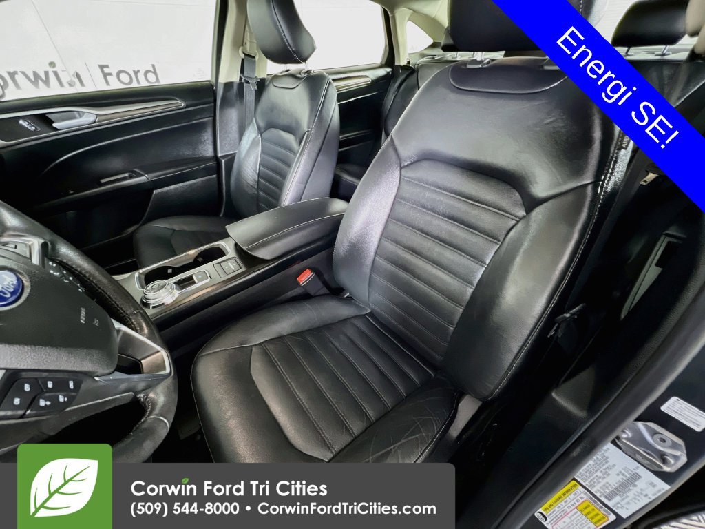 Used 2018 Ford Fusion Energi SE FWD image 24