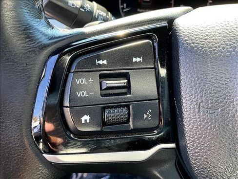 Used 2025 Honda Odyssey Touring image 17