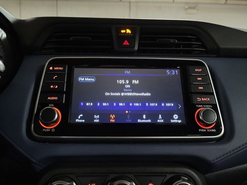 Used 2023 Nissan Versa SV image 27