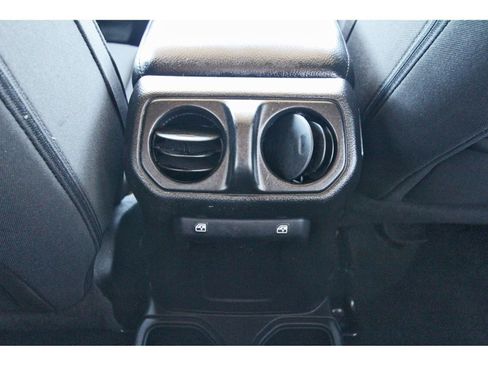 Used 2021 Jeep Wrangler Unlimited Sport AWD/4WD image 15