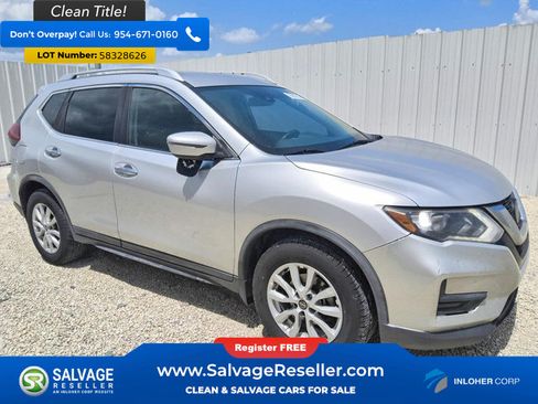 Used 2019 Nissan Rogue S w/ Special Edition Package FWD image 5
