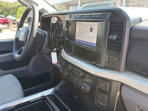 Used 2024 Ford F250 XLT w/ FX4 Off-Road Package AWD/4WD image 14