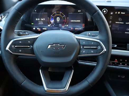 New 2026 Chevrolet Equinox LT w/ Convenience Package II image 6