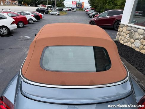 Used 2019 Volkswagen Beetle 2.0T Final Edition SEL FWD image 14