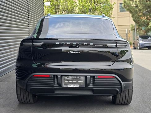 New 2026 Porsche Macan Electric image 6
