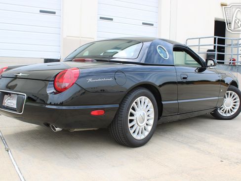 Used 2004 Ford Thunderbird RWD image 36