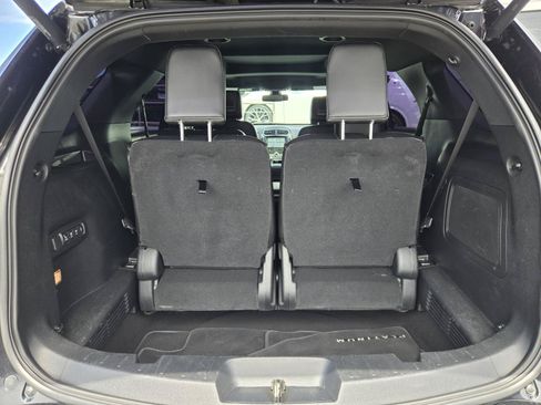 Used 2018 Ford Explorer Platinum AWD/4WD image 30