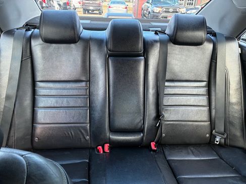 Used 2016 Toyota Camry XLE image 19