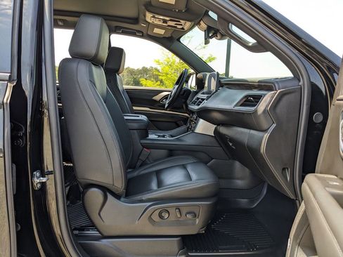 Used 2024 Chevrolet Tahoe Z71 w/ Luxury Package image 57