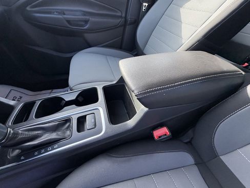 Used 2017 Ford Escape S image 34