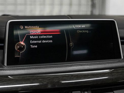 Used 2015 BMW X5 xDrive35d image 31