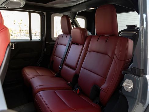 Used 2024 Jeep Wrangler Unlimited Rubicon 392 AWD/4WD image 31
