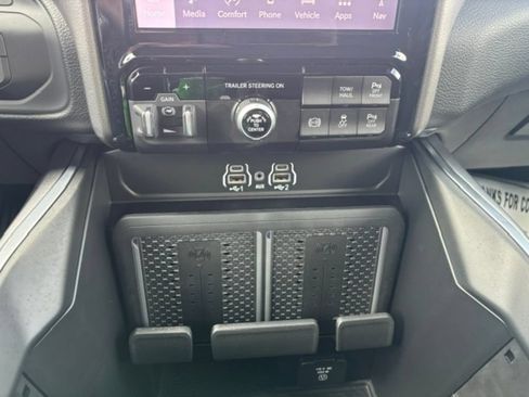 New 2026 RAM 3500 Big Horn AWD/4WD image 20