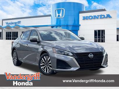 Used 2024 Nissan Altima 2.5 SV