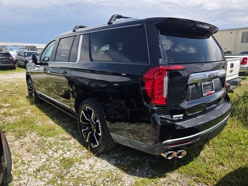 Certified 2023 GMC Yukon XL Denali w/ Denali Reserve Package AWD/4WD image 6
