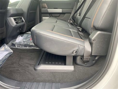 New 2026 Ford F350 Lariat w/ Black Appearance Package image 9