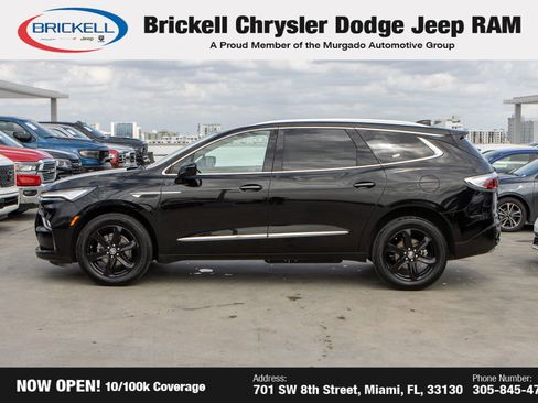 Used 2024 Buick Enclave Essence w/ Sport Touring Edition image 8