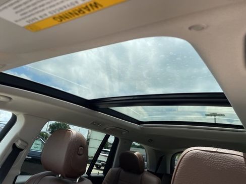 Certified 2024 Mercedes-Benz GLS 450 4MATIC image 30