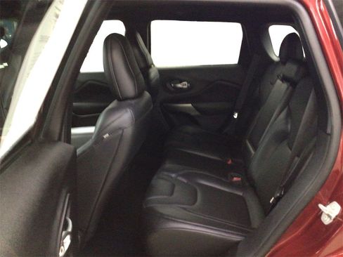 Used 2020 Jeep Cherokee High Altitude image 10