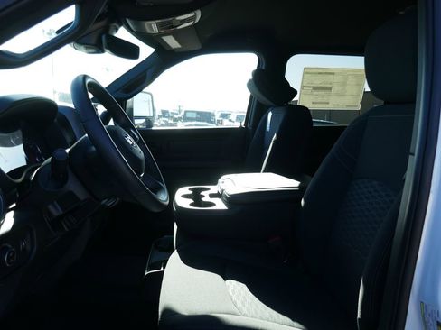 New 2026 RAM 2500 Tradesman AWD/4WD image 14