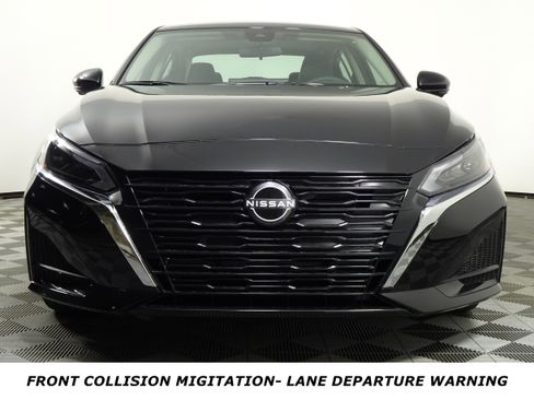 Used 2025 Nissan Altima 2.5 SL image 2