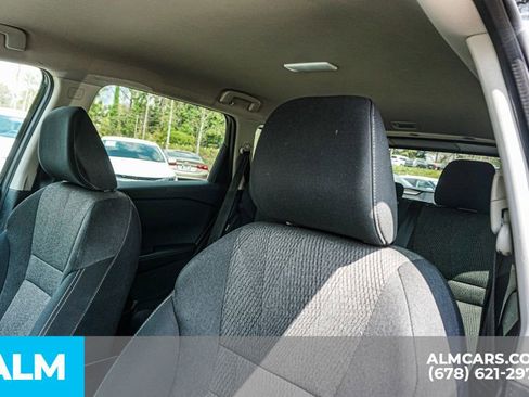 Used 2025 Nissan Rogue SV AWD/4WD image 18