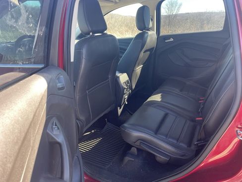 Used 2019 Ford Escape SEL image 10