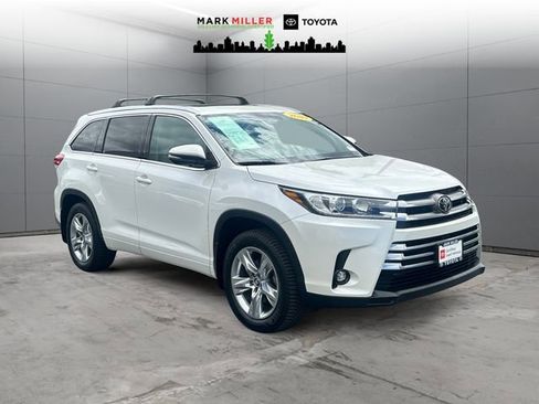 Certified 2019 Toyota Highlander Limited AWD/4WD image 7