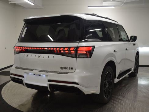New 2026 INFINITI QX80 4WD image 5