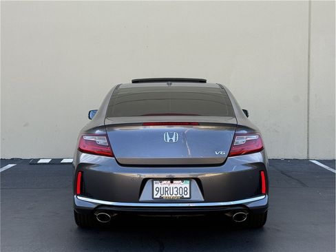 Used 2016 Honda Accord Touring image 5