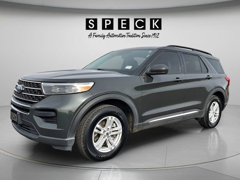 Used 2022 Ford Explorer XLT AWD/4WD image 1