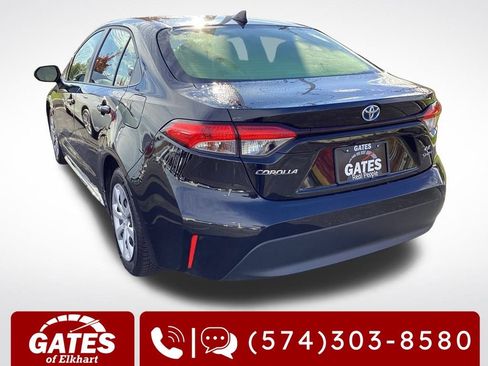 Used 2025 Toyota Corolla LE image 7